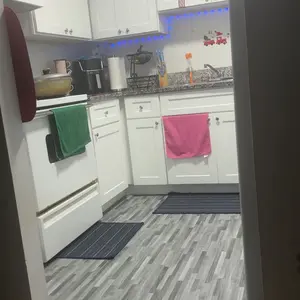 Self-Adhesive Wood Grain Vinyl Floor Tiles Roll, Waterproof Non-Slip Wear Resistant, Easy Peel & Stick, for Bathroom Kitchen Living Room Bedroom