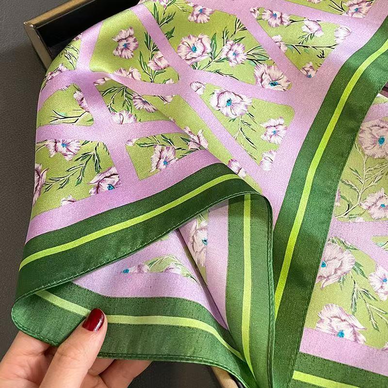 Women’s headscarf, silk scarf, sleep scarf, genuine silk scarf, square scarf, thin, soft, comfortable, fashion accessory, women’s square-neck scarf, for fashion enthusiasts, classic design, suitable for stylish decoration, ideal for commuting outfits, gif