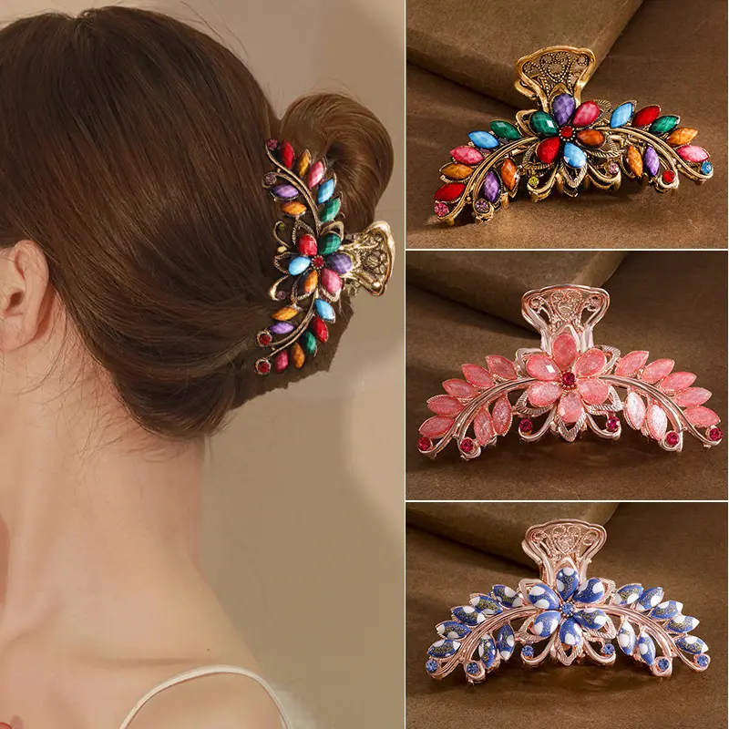 Vintage Ethnic Large Hair Claw Clip, Ornate Floral Rhinestone Shark Hair Grab, Retro Court Hair Accessory for Bun Updo Hanfu Matching