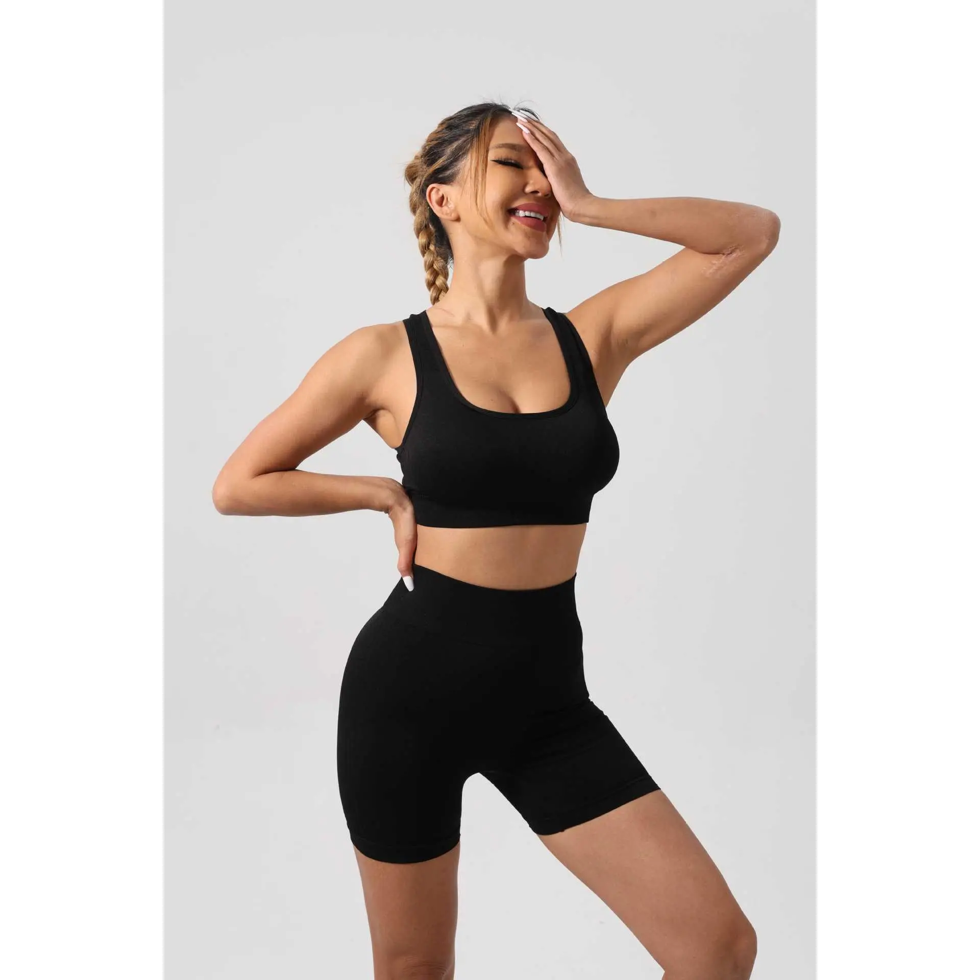 Black short [bra + shorts]