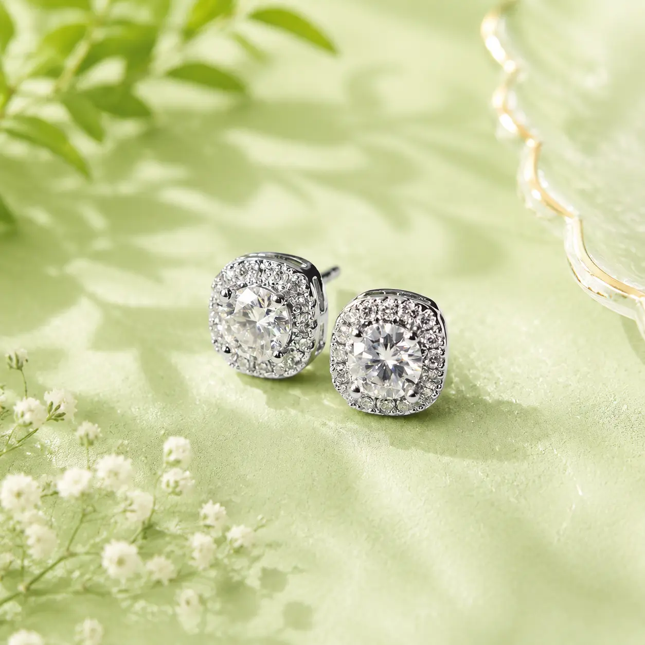 [ED009] Small cube-shaped metal stud set with round gemstone stud earrings - Daily wear fashion accessories for jewelry that enhances the appearance of gemstone round-cut rings - Fashion accessories