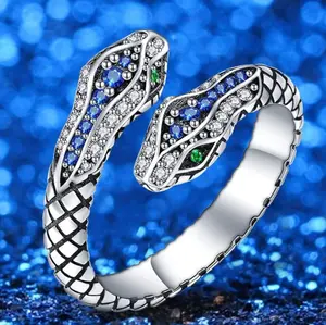 R249- 925 Sterling Silver Snake Green Eye Ring!