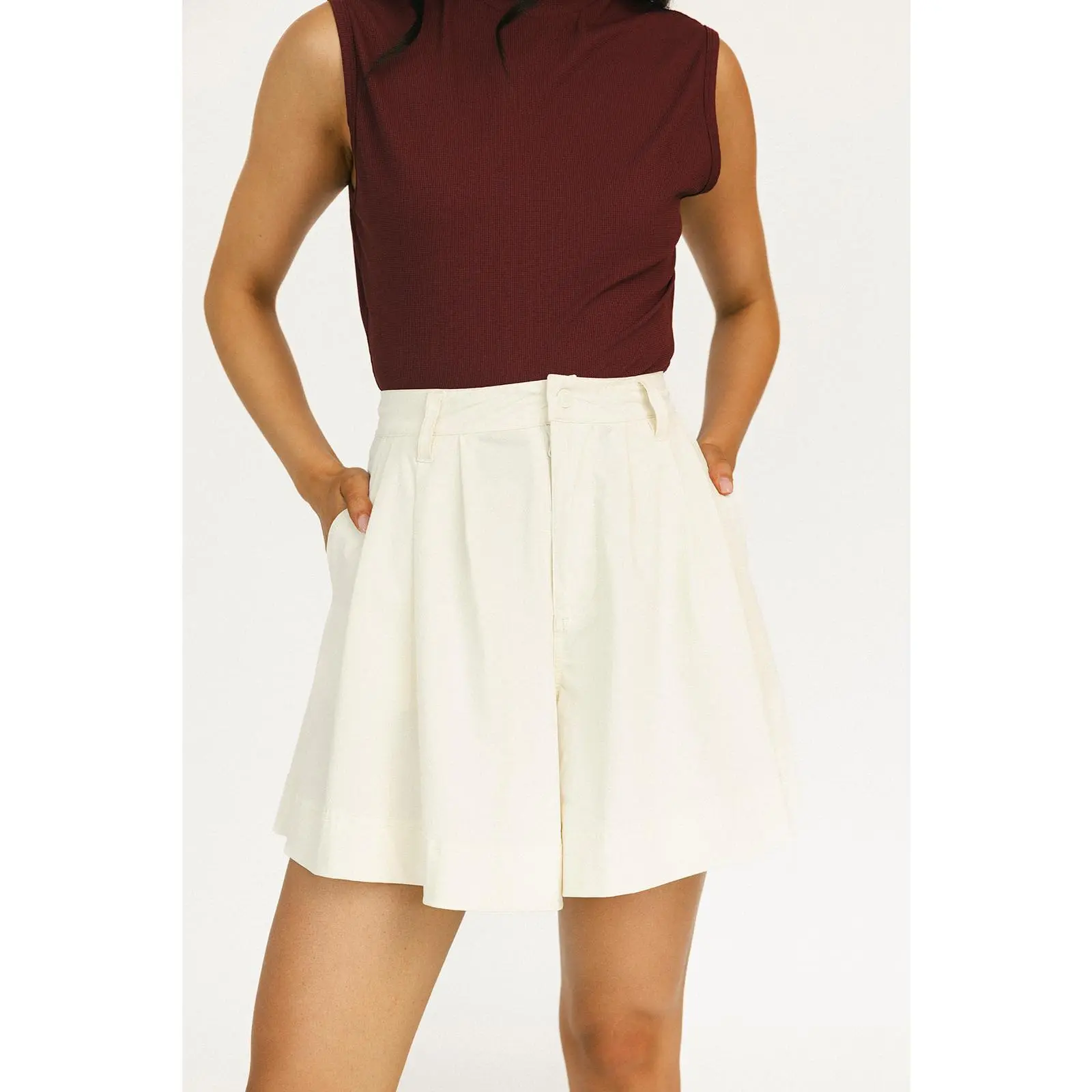 Eleanor Short - Angora Eleanor Short - Angora