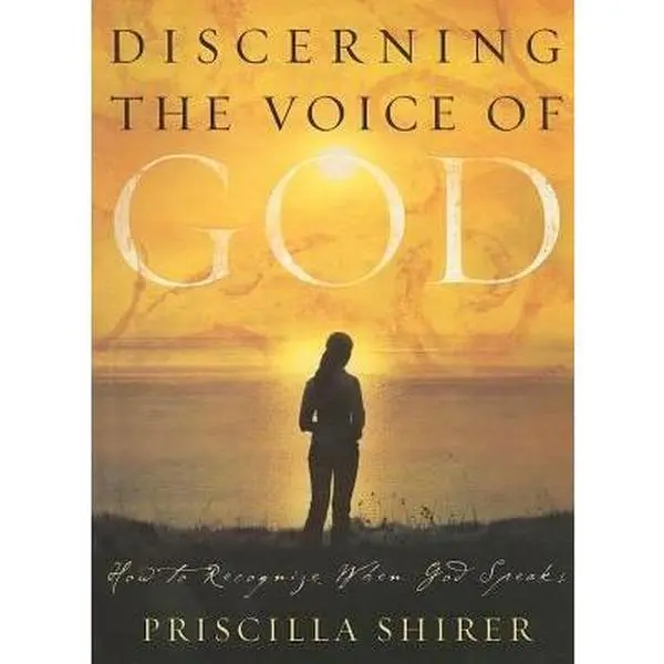 USED Book - Discerning the Voice of God (2006 Edition) - Bible Study Book: How to Recognize When God Speaks by Shirer, Priscilla (Paperback) - english
