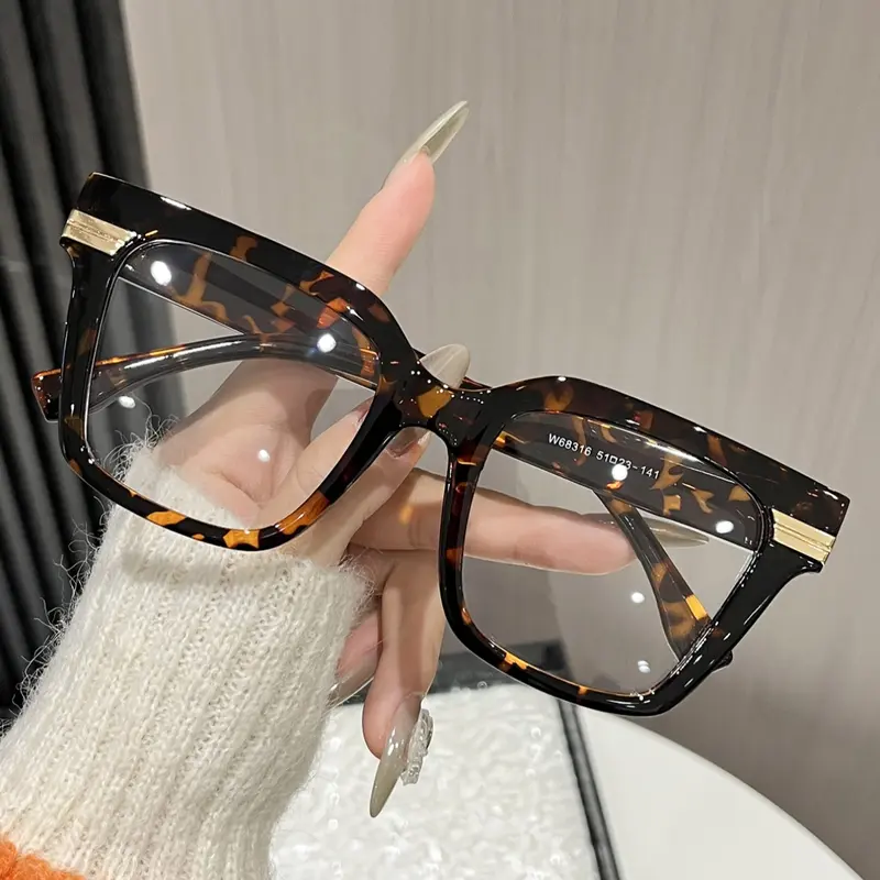 Women's Tortoiseshell Square Frame Glasses, Fashionable New Style Decorative Flat Lenses, Stylish Eyewear for Women, Stylish Square Frames, Stylish Trendy Eyewear
