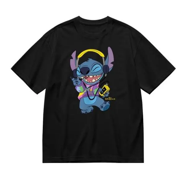 Disney Vintage Walkman Stitch Art Towel - Casual Aesthetic Towel for Youth Cartoon Fandom Enthusiasts, Ideal for Bathroom Use