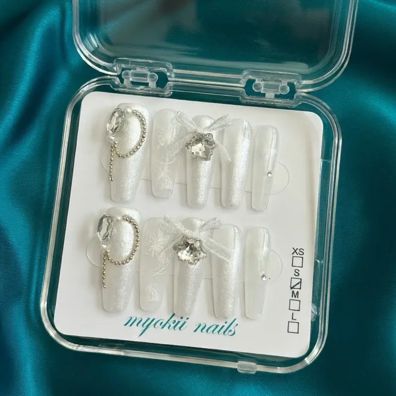 Myokii Nails Snow - Elegant White Press-On Nails with Rhinestones and Bow Design for XS, S, M, L Sizes
