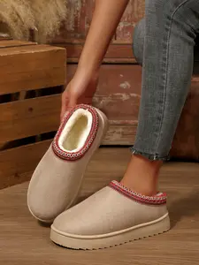 Tasman Slippers, Fuzzy Warm Slippers, Comfortable Indoor Footwear, Stylish Winter Shoes, Soft and Warm Design, Perfect for Home Use