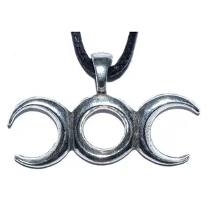 Wicca Balancing Triple Moon Amulet – for Energy Alignment, Goddess Connection &amp; Spiritual Harmony