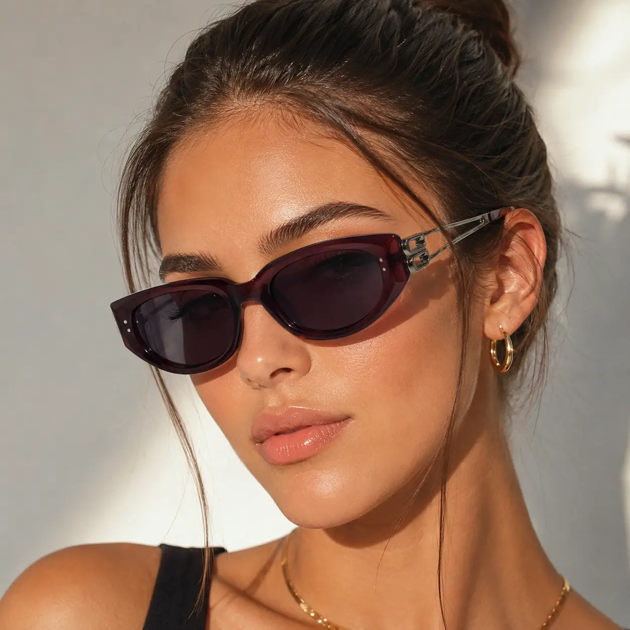 Luxury Designer Dupe Hollow Metal Cutout Arms Cat Eye Sunglasses Vintage Small Oval Sunglass