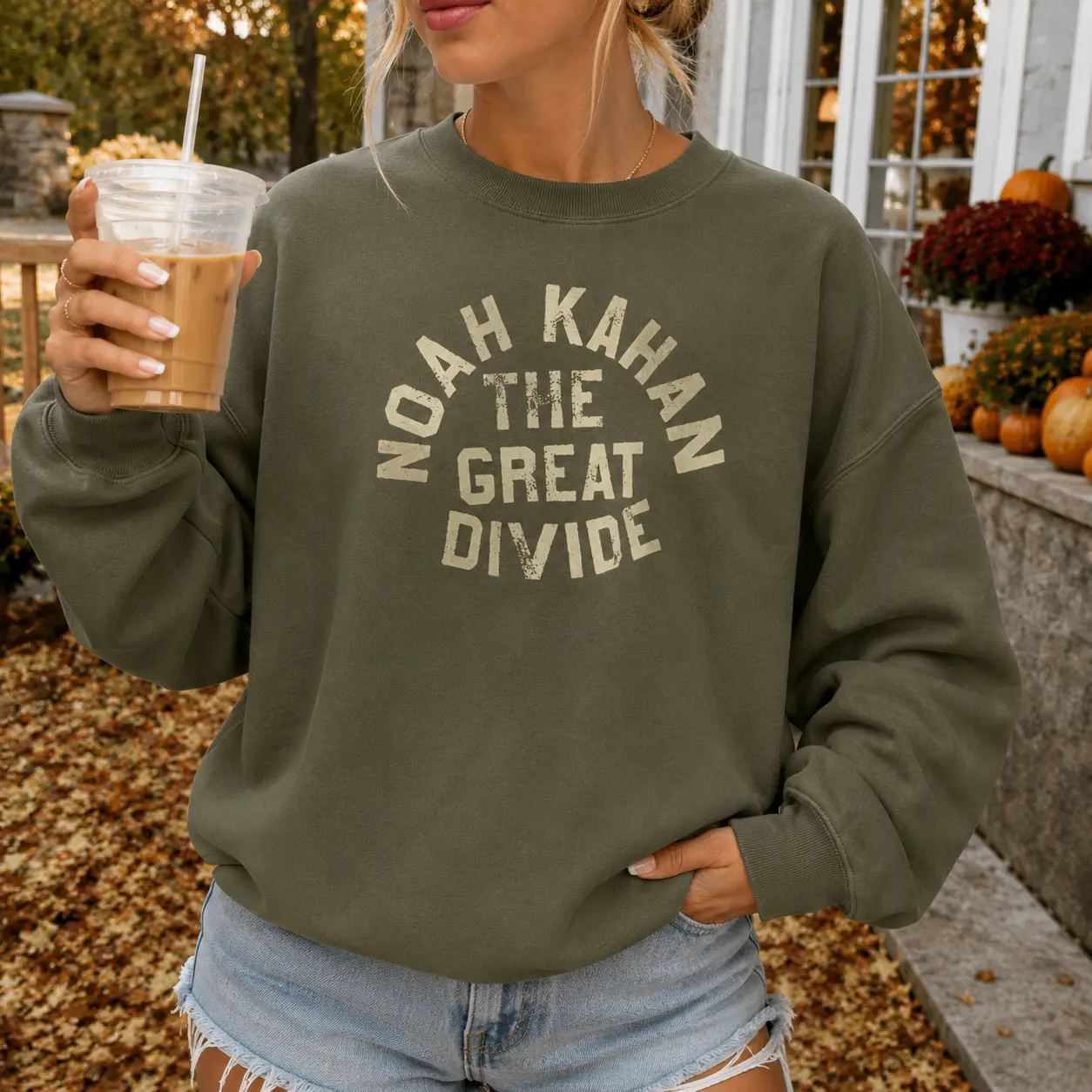 Noah Kahan The Great Divide Crewneck Sweatshirt, Y2K, Gift For Indie Folk Pop Music Lovers Vintage 90s Graphic Gildan Tees Graphic Streetwear