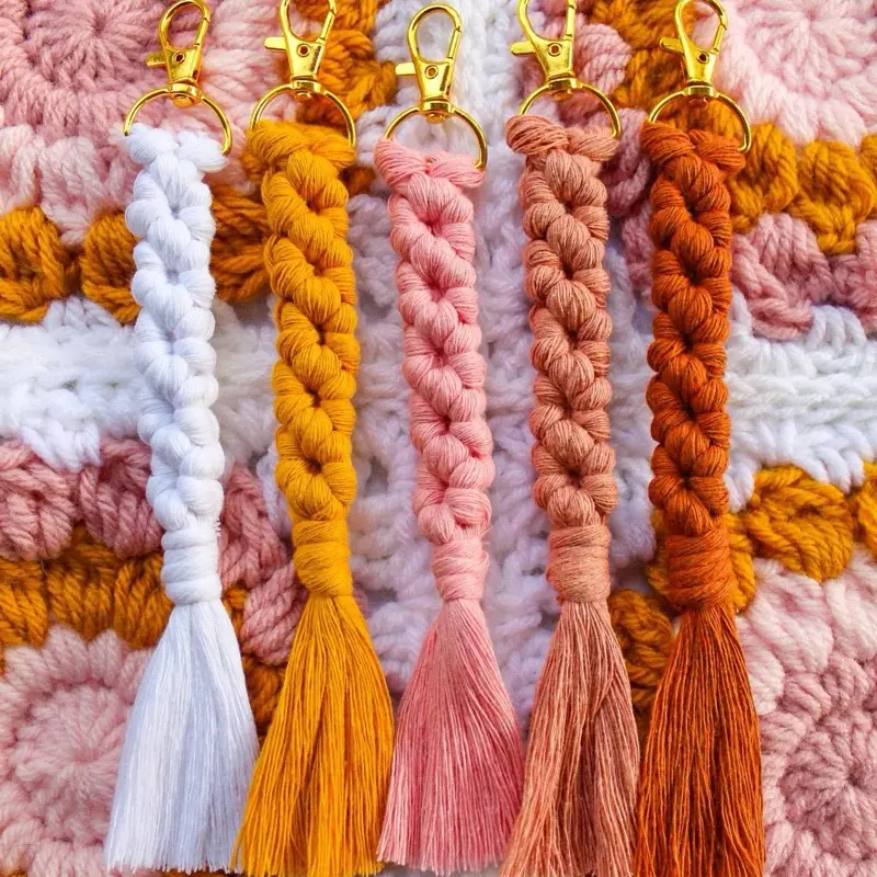 Flower Macrame Keychain | Hippie Macrame | Floral Accessory | Recycled Cotton Accessory | Wallet | Gifts for Her | Christmas Gift Ideas