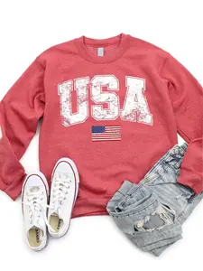 Retro USA Sweatshirt, Womens USA Crewneck Sweatshirt, USA Shirt, America Sweatshirt, 4th of July Sweatshirt, Patriotic Sweatshirt