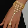 Elegant Grid Rhinestone Interlocking Bracelet, Simple Style Women's Party Vacation Design, Fashionable and Unique Hand Jewelry, Rhinestone Decorated Bangle, Rhinestone Bangle Bracelet, Fashion Bracelets