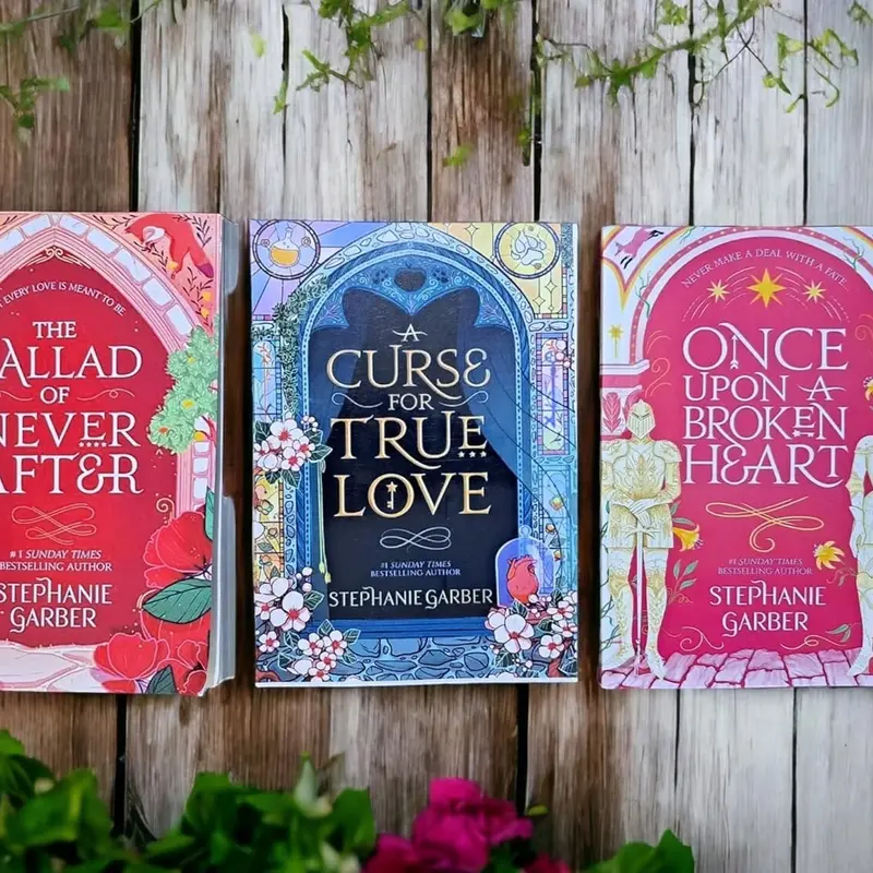 A Curse For True Love+Once Upon A Broken Heart+The Ballad of Never After (PB).