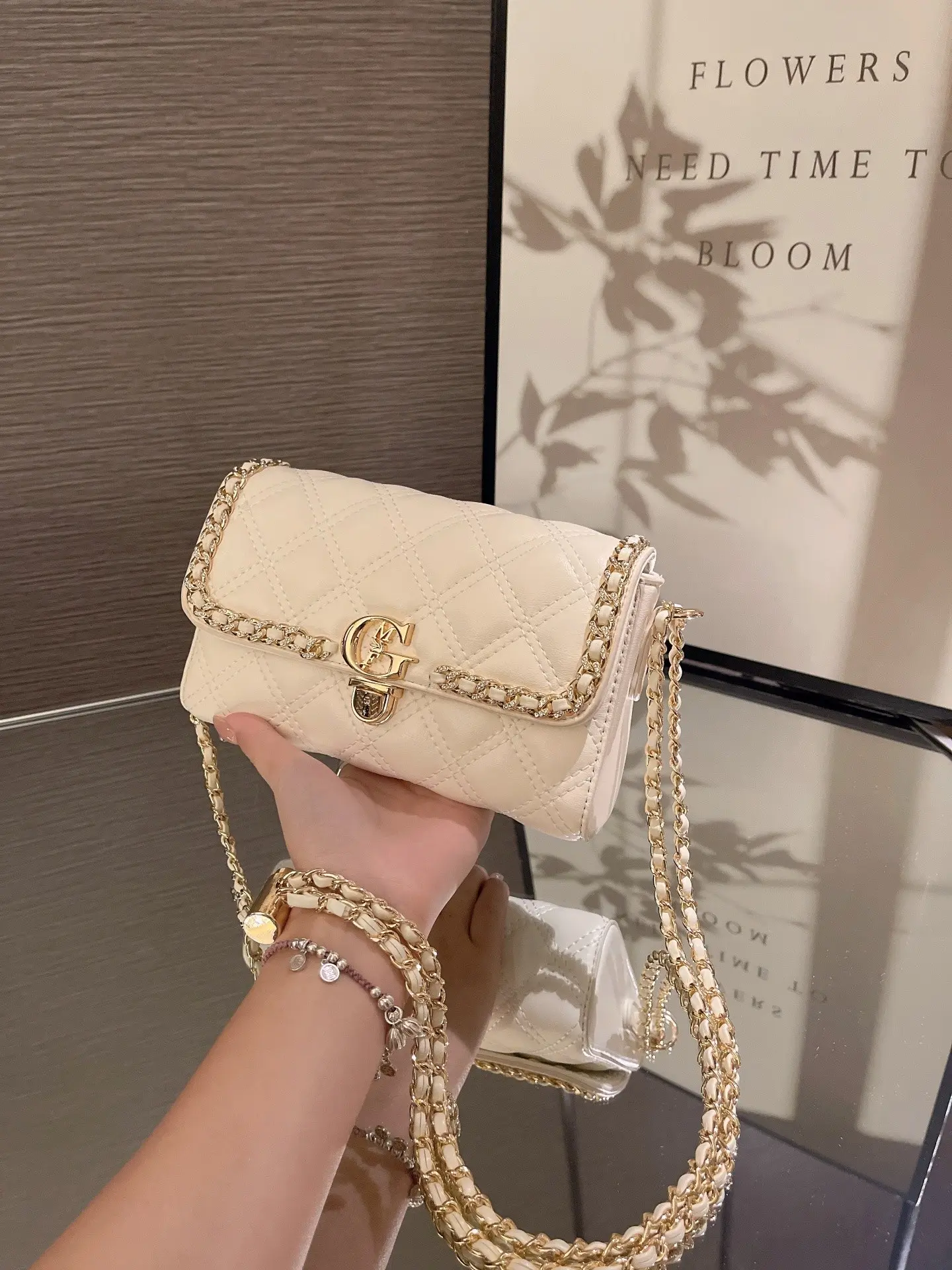Trendy Luxurious Small Square Bag 2026 New Fashion Versatile Handbag for Women, Fashionable Unique Bags, Rhombus Crossbody with Chain Bag, Stylish and Durable, Casual Messenger Bags, Crossbody Shoulder Bag