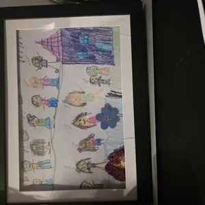 Framenow [Mom Hack] Kids Art Gallery Frame - Fits 100+ Artworks - Front Open Design