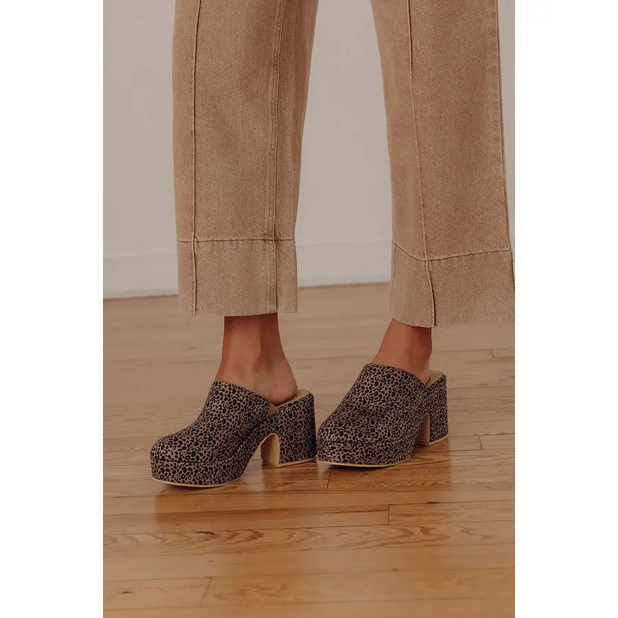 Jayde Faux Suede Platform Clog Heels in Leopard