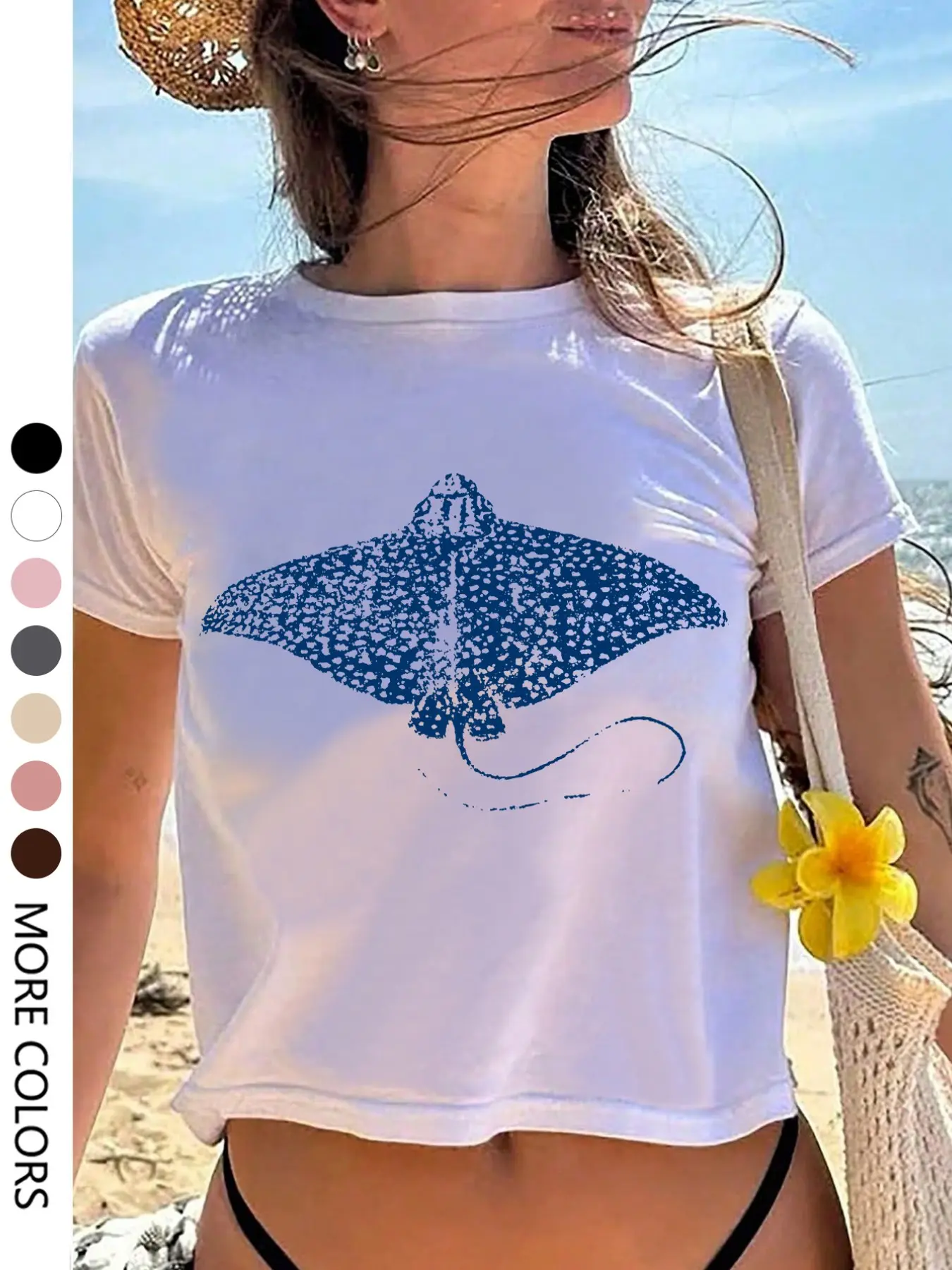 Women's Casual Summer Lightweight Cropped Breathable Round Neck T-Shirt with Ocean Animal Batfish Print, Stylish and Tight-Fitting Crewneck Top for Daily Wear, Perfect for Holidays