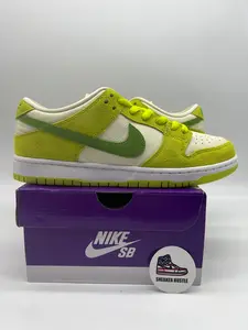 Nike SB Dunk Low Green Apple