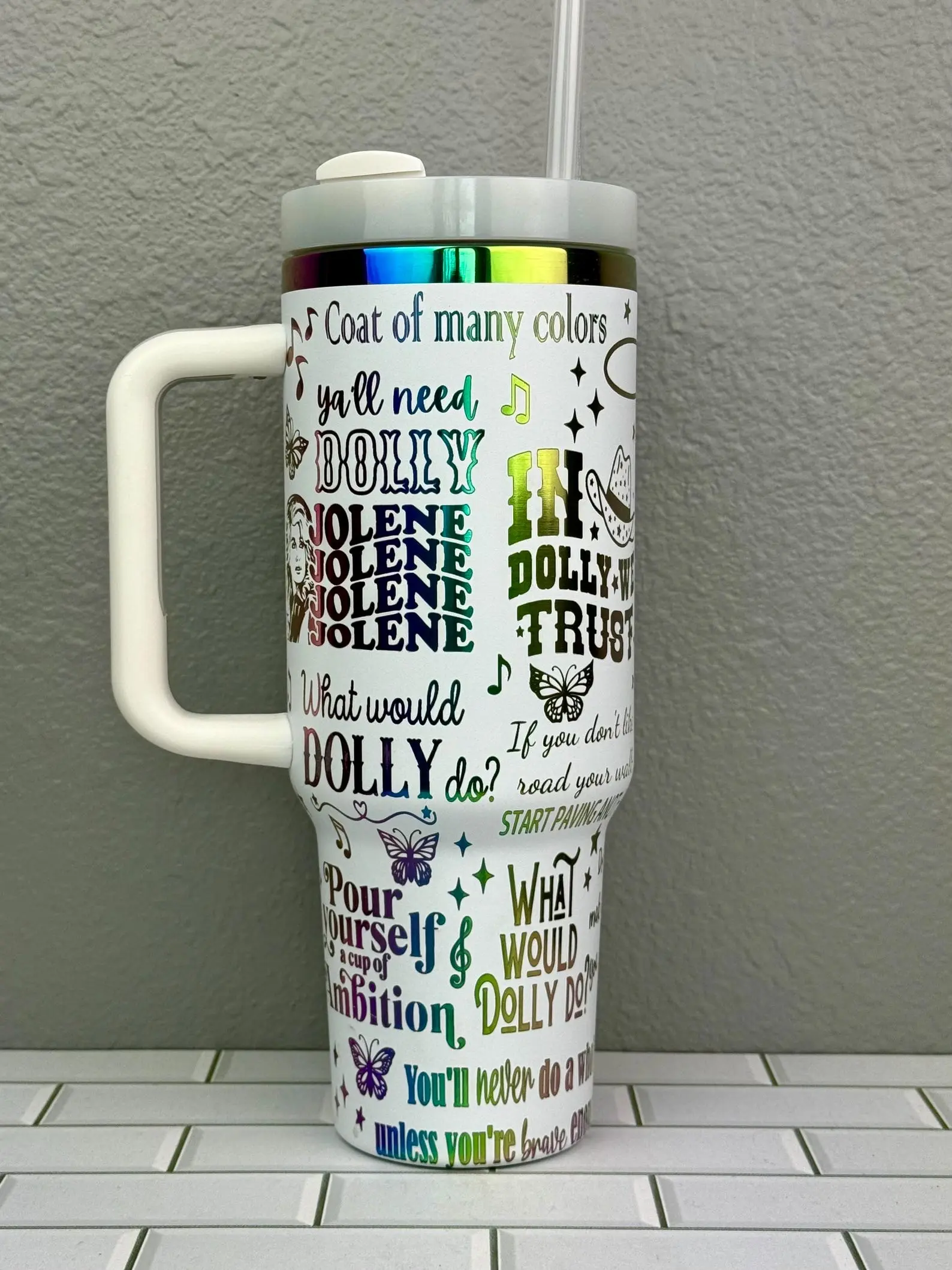 Queen Quotes Graphic 40oz Tumbler With Handle, Western Holographic White Travel Mug, Southern Nashville Lyrics Thermal Cup With Straw, Double Wall Insulated Stainless Steel Drinkware Gift For Women