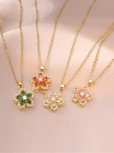 The five petal flower rotating pendant necklace is suitable for daily wear, vacation and dating occasions, and is also a surprising and exquisite small gift, Charm Necklace