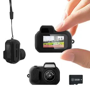 Keychain Camera, Built-In Screen-Necklace Camera, Mini Sized 1080P HD Keychain Video Camera, Compact and Portable Camera for Lasting Nostalgic and Videography Memories Vlog, Best Festival Christmas Gifts for Teenagers, Girls (32G Card)