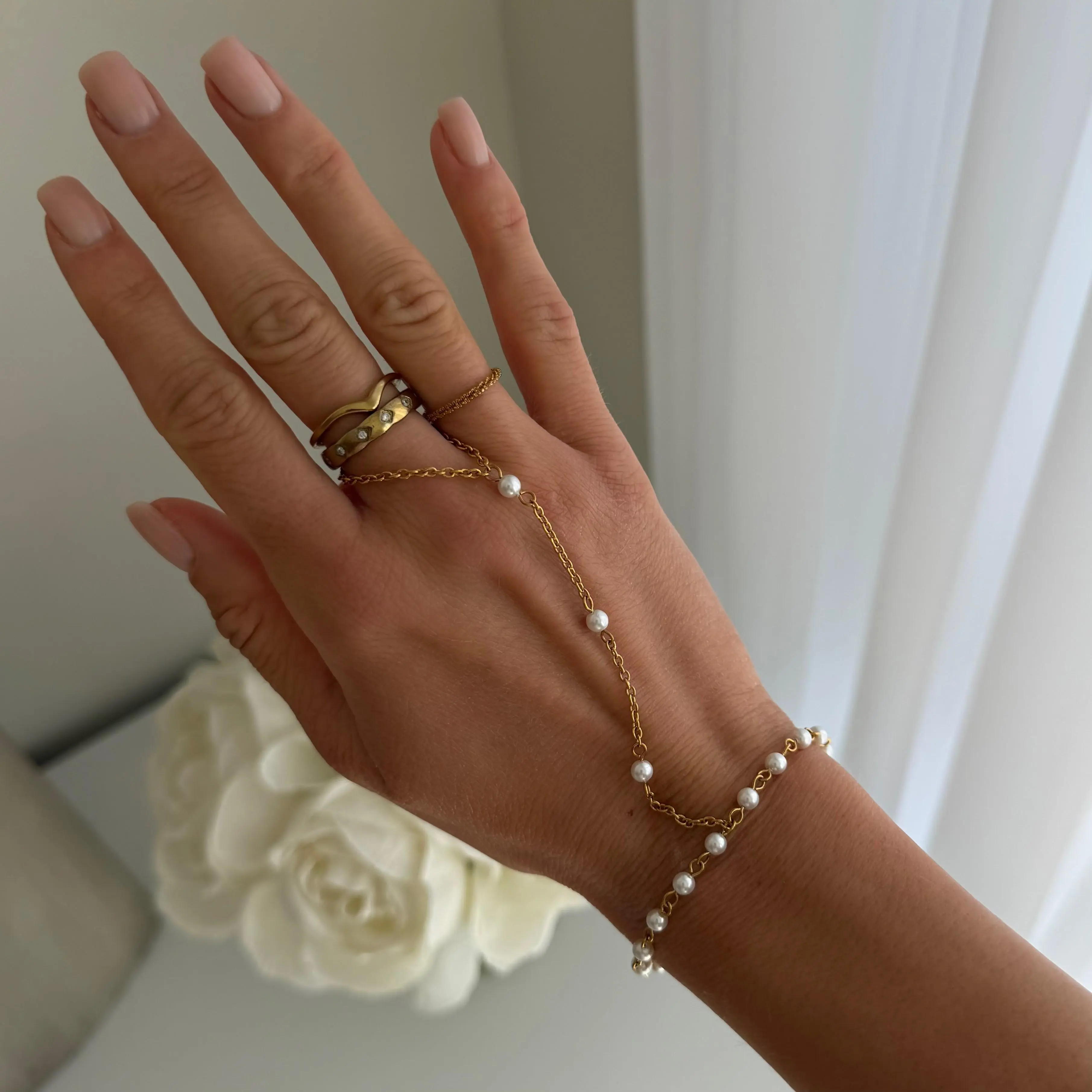 EVRY JEWELS Gold or Silver Plated Women's Hypoallergenic Daphne Hand Chain