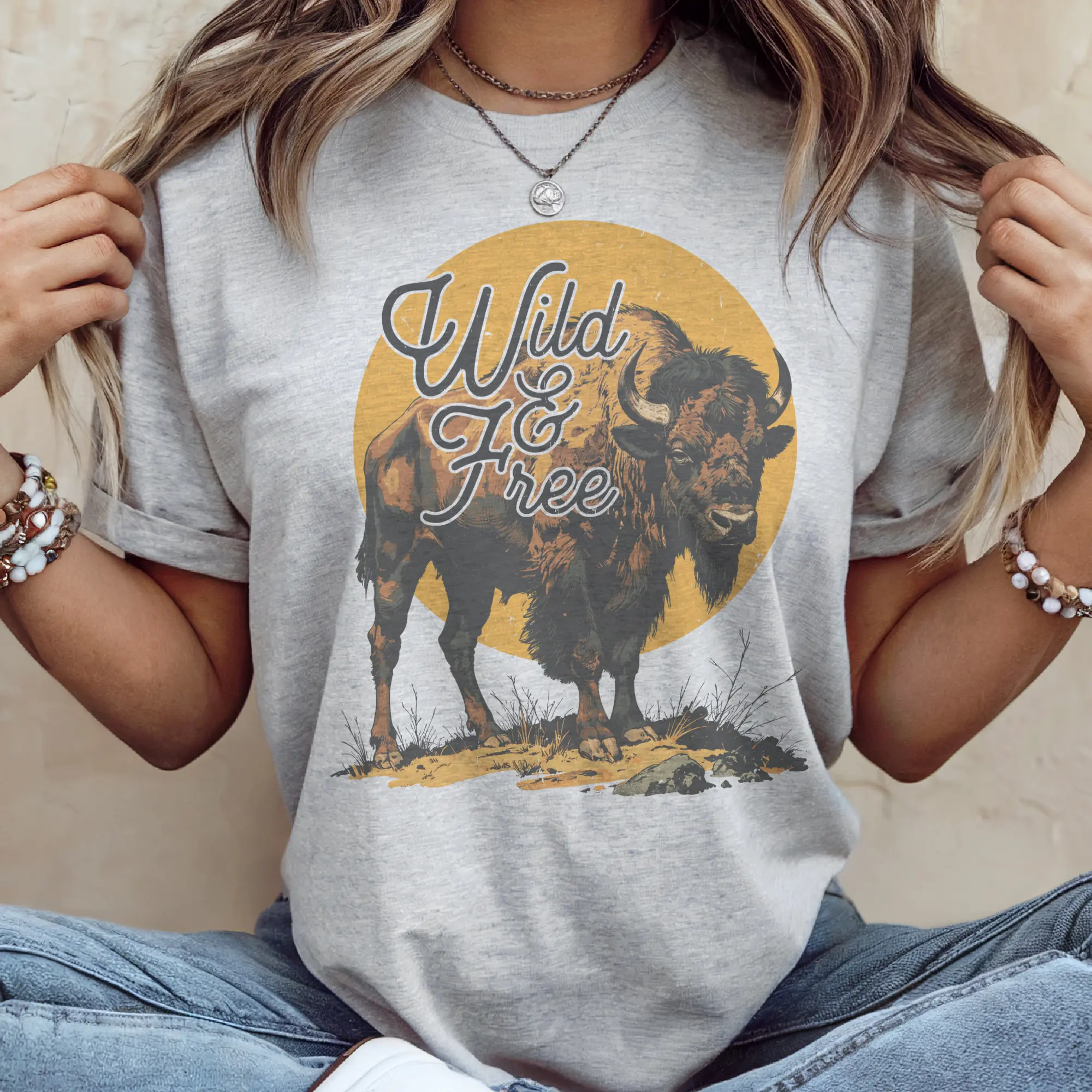 Vintage Western Tee Retro BOHO Wild and Free Graphic Tshirts Bison Southwestern T-Shirt Casual Crewneck Unisex Top Womens Western