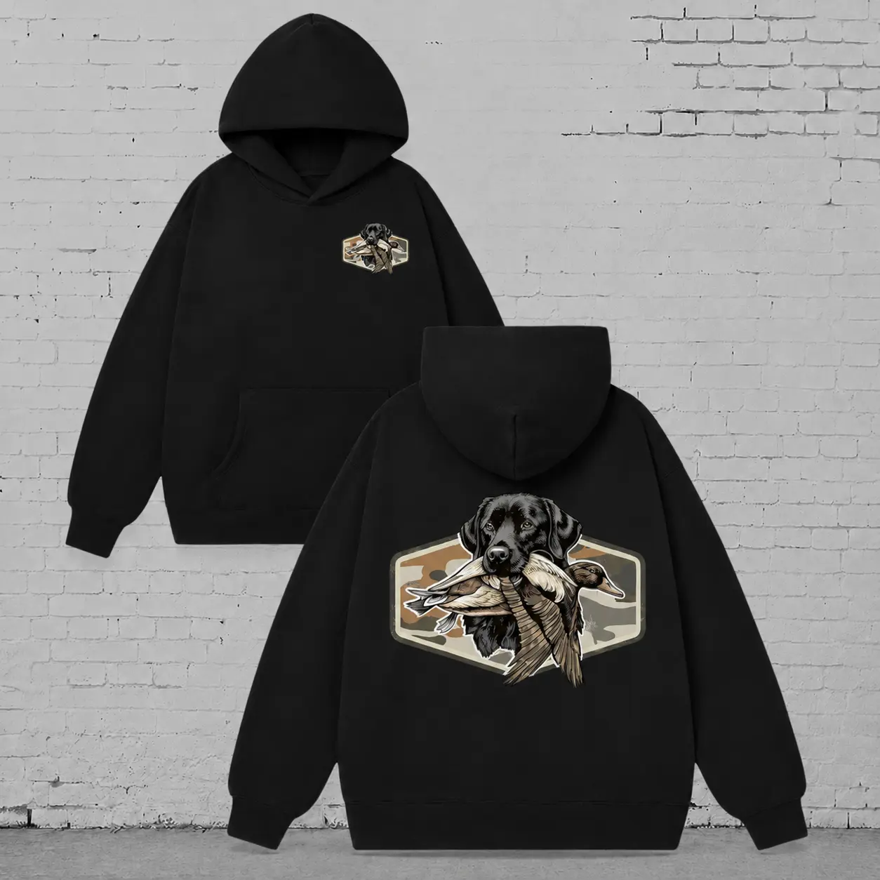 Black Lab Duck Hunting Vintage Hoodie – Oversized Waterfowl Graphic Pullover Sweatshirt for Men, Camo Outdoor Streetwear Hoodie, Gift for Hunters