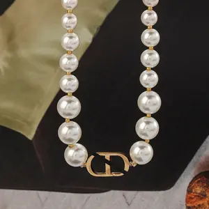 European and American letters gradually change necklace women's light luxury niche fashion retro high-end temperament collarbone chain
