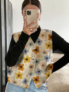 Floral Button Front Knit Sweater Vest, Casual Short Sleeve Heart Pattern, Elegant Fitted Women's Top for Spring Fall Winter