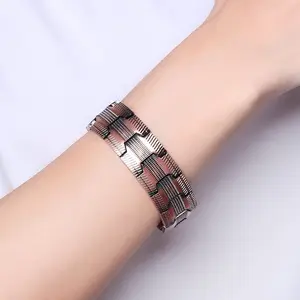 Men's & Women's 3-Row Magnetic Bracelet - Adjustable Zinc Alloy Interlocking Design, Practical Gift