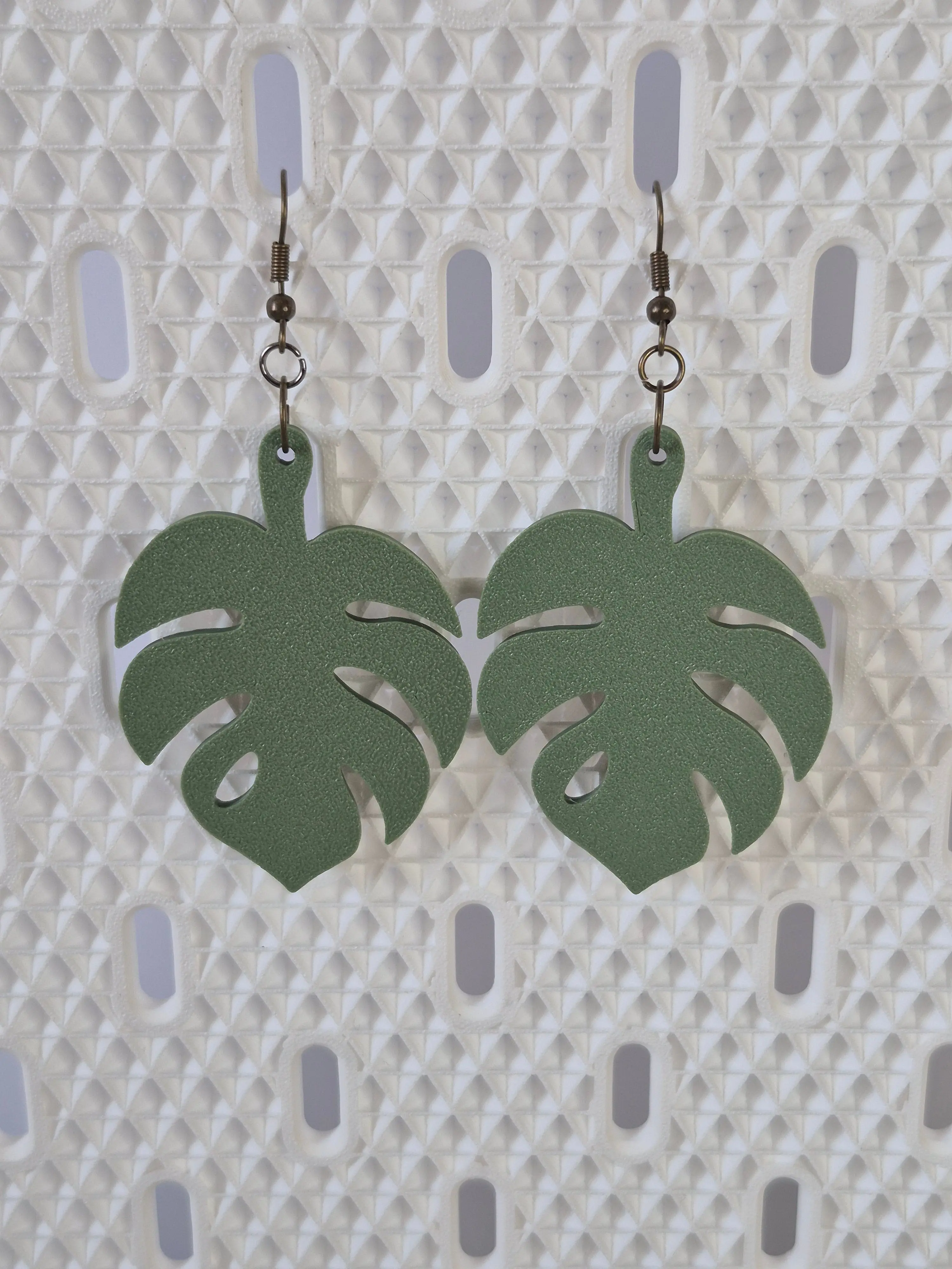Monstera Earrings