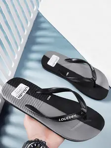 Men's Flip-Flops with Unique Texture, Four-Color Sandals, Comfortable Beach Shoes, Lightweight Slippers for Home, Bathroom, and Beach