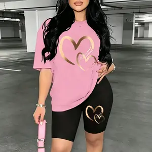 Polyester fiber Personalized Letter Pattern, Summer Casual Fashion Gold Heart  Round Neck T-Shirt with Tight Shorts Two-Piece Set, Women'S Suit, Perfect Daily Wear, Beautiful Gift