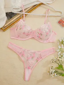 2 Piece Stylish Valentine's Day Floral Embroidered Sheer Mesh Fitted Lingerie Set, Lady Underwear, Comfortable Metal Chain Design for Home and Party Wear Embroidery