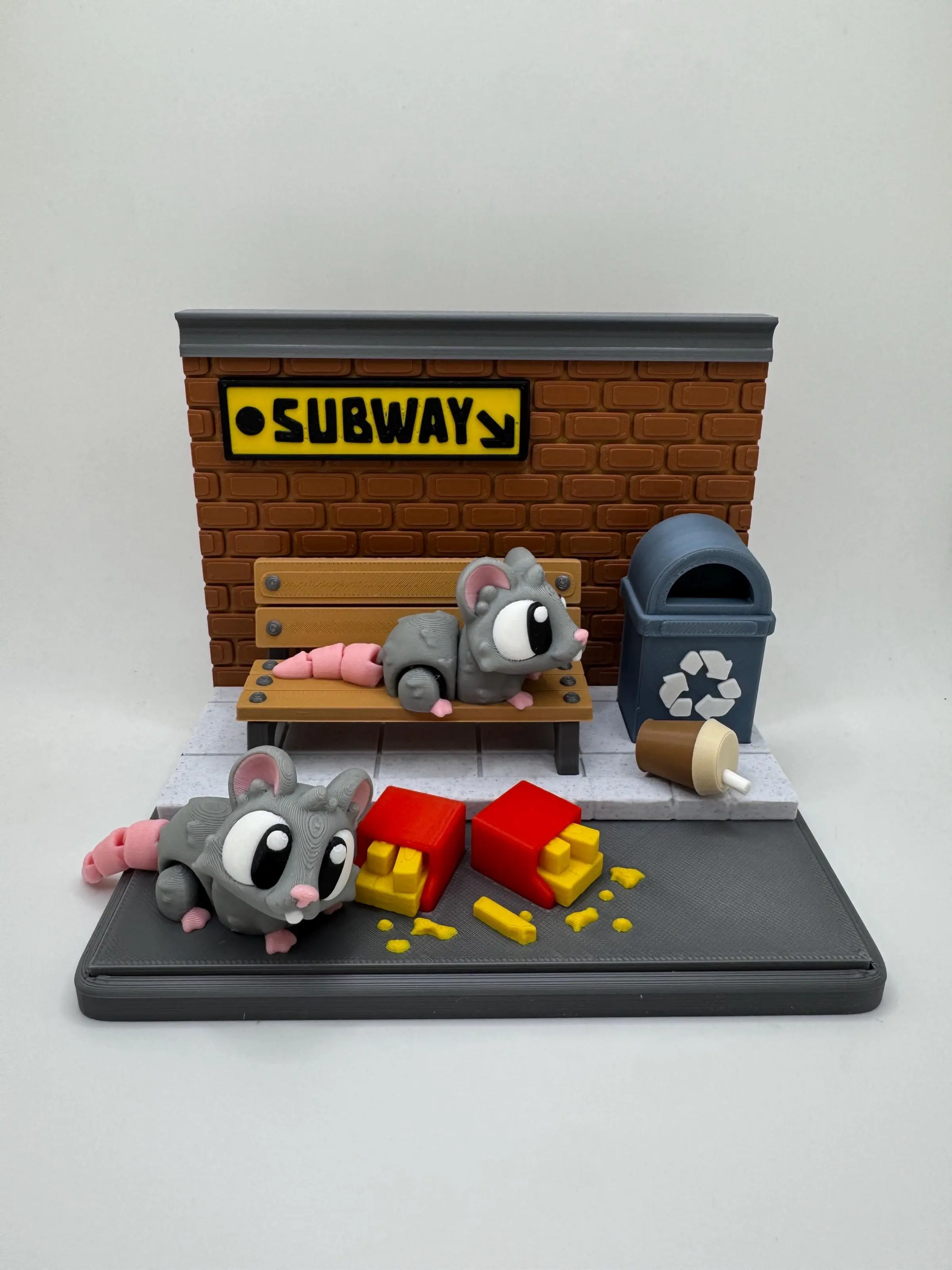 3D Printed Subway Rat Diorama – Urban Street Scene with 2 Cute Rats – Mini City Display Decor – Unique Desk Collectible
