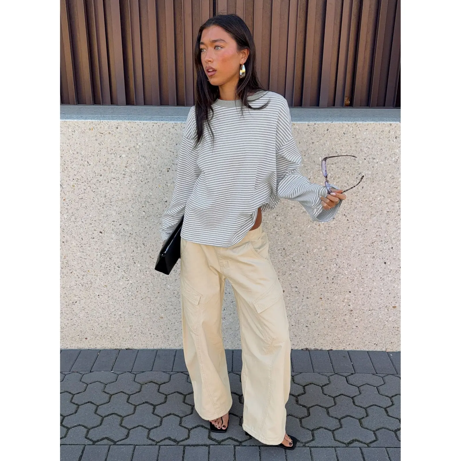 Selective Memory Low Rise Wide Leg Cargo Pants Cream