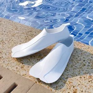 Swimming silicone swimming fins are suitable for swimming and snorkeling training fin equipment
