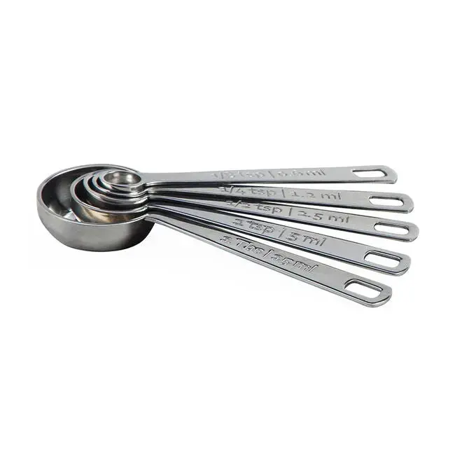 Le Creuset Stainless Steel Measuring Spoons - 5-Piece Kitchen Measuring Utensils, Essential Tool for Precise Food Preparation Tasks, Measure