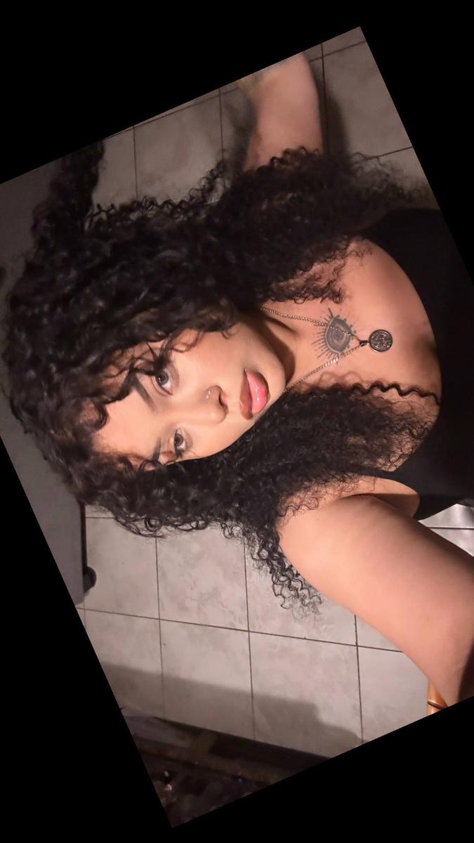 Item: Curly, 24 Inch