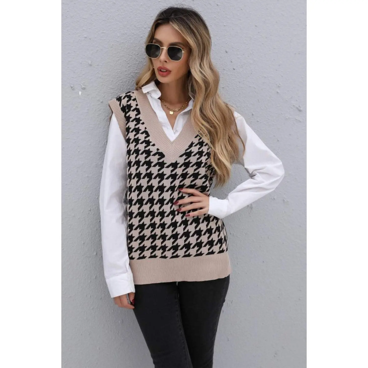 Houndstooth V-Neck Knit Vest