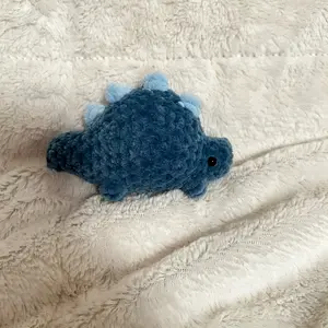 Mini Stegosaurus Amigurumi