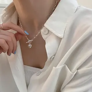 Heart-shaped pendant necklace, romantic carat buckle chain, OT buckle design, perfect gift for all seasons, ideal women's jewelry necklace