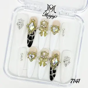 .DP.7141.Rhinestone French Luxury Wearable Nails