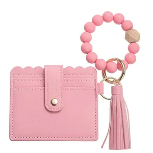 Compact mini keychain holder, macaron-colored beaded bracelet, is an excellent gift for friends and mothers, and also an ideal holiday present. Keychain handbag, a suitable gift for women, suitable for holding keys in a bag.