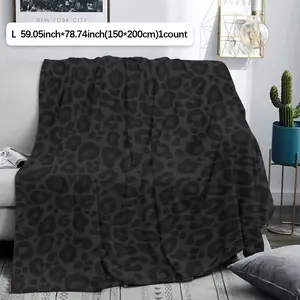 Soft Comfortable Leopard Flannel Blanket, Ultra Soft Lightweight Throw for Bed Sofa Dorm Air Conditioning, Ideal Gift for Friends Family