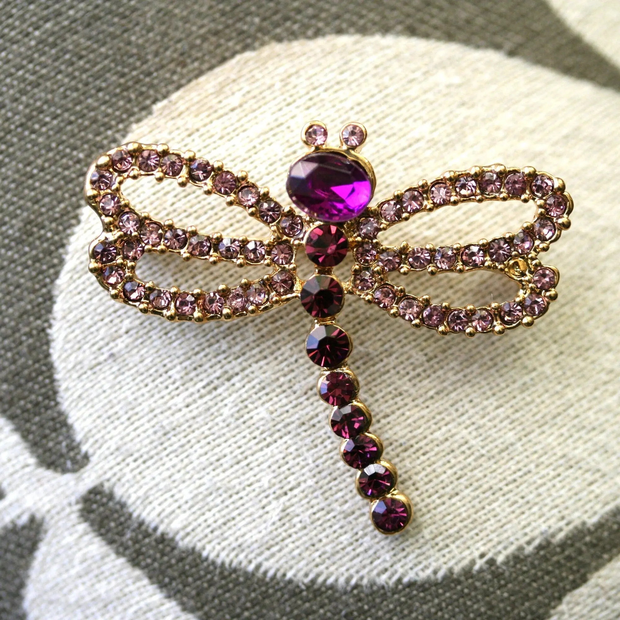 Dragonfly Brooch Handcrafted Rhinestone Spring Brooch Pin - Purple Crystal  Dragonfly Brooch