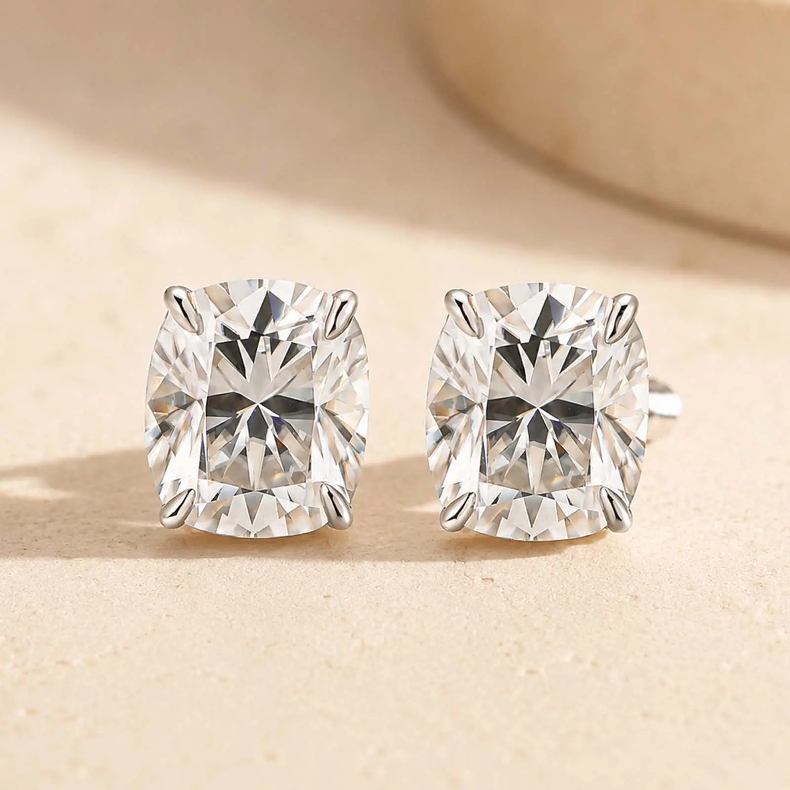 Maxine S925 Sterling Silver 1.5ct*2 Cushion Cut Stud Earrings for Women, Lab-Created Moissanite Sparkle Stone Earrings, Matching Bridal Jewelry Set, Earrings For Women